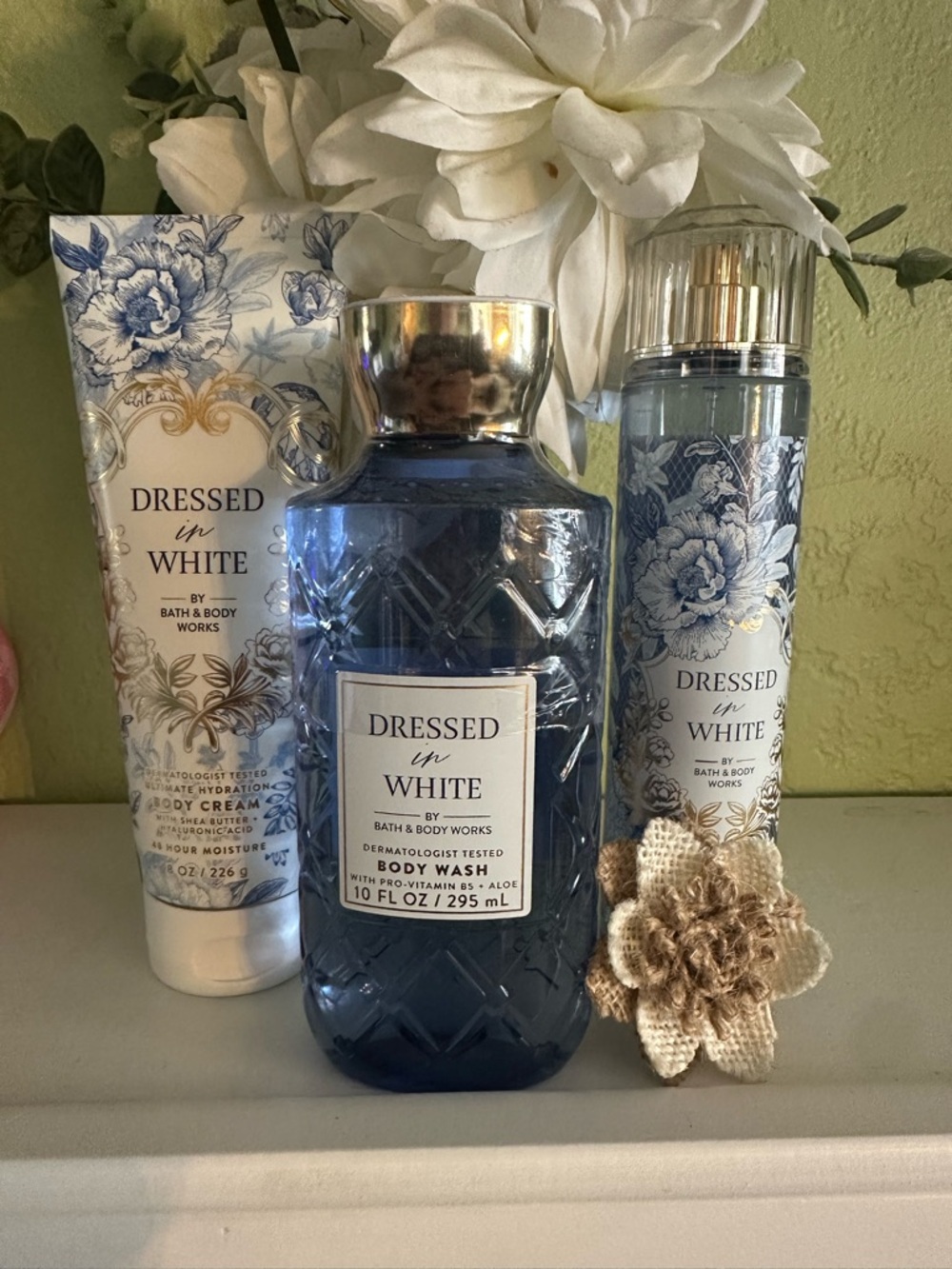 Bath & Body Works Dressed in White Blue Floral Body Wash & Lotion Set